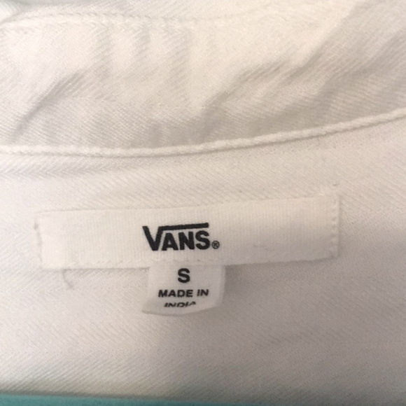 EUC VANS INCREDIBLY CUTE BUTTON UP <3 - Picture 3 of 3